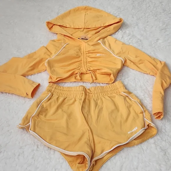 BO+TEE Yellow Cropped Hoodie - Picture 4 of 9